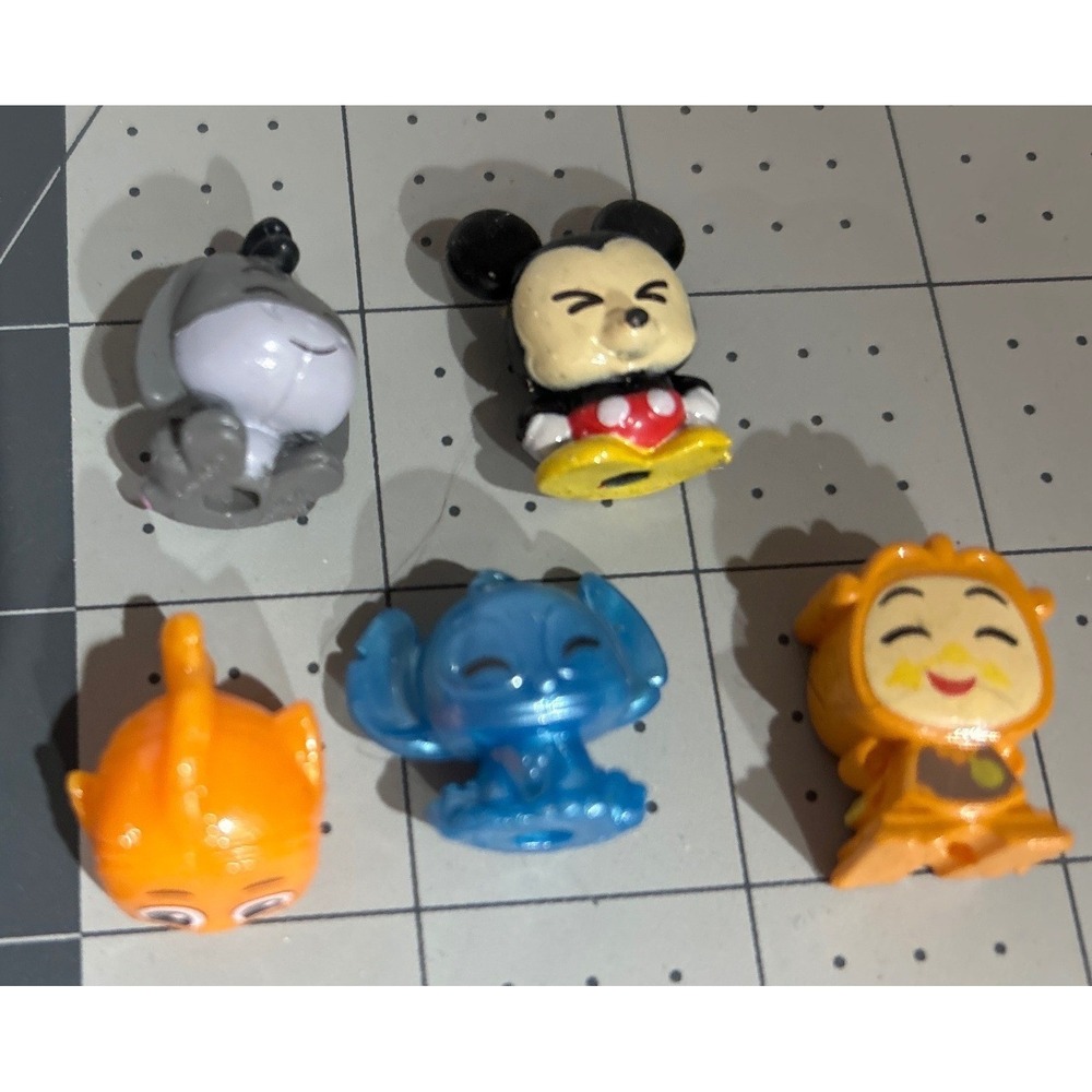 Disney Doorables Squishalots 5 Pack Mickey Stitch Eeyore Nemo Cogsworth Figures